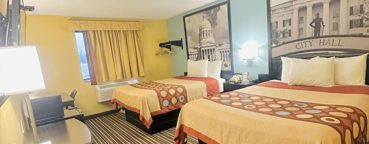 Beautiful Room With Queen Bed