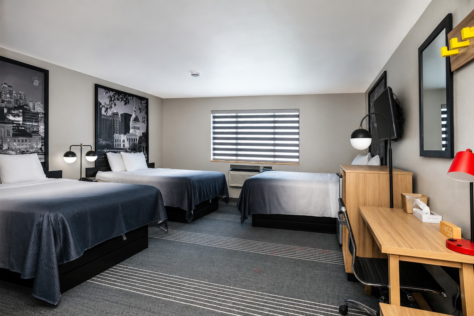 Super 8 by Wyndham Warrenton